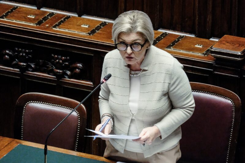 Fondo pensione da 1000 euro all'anno per tutti i neonati dal 2027: il piano di governo e Inps
